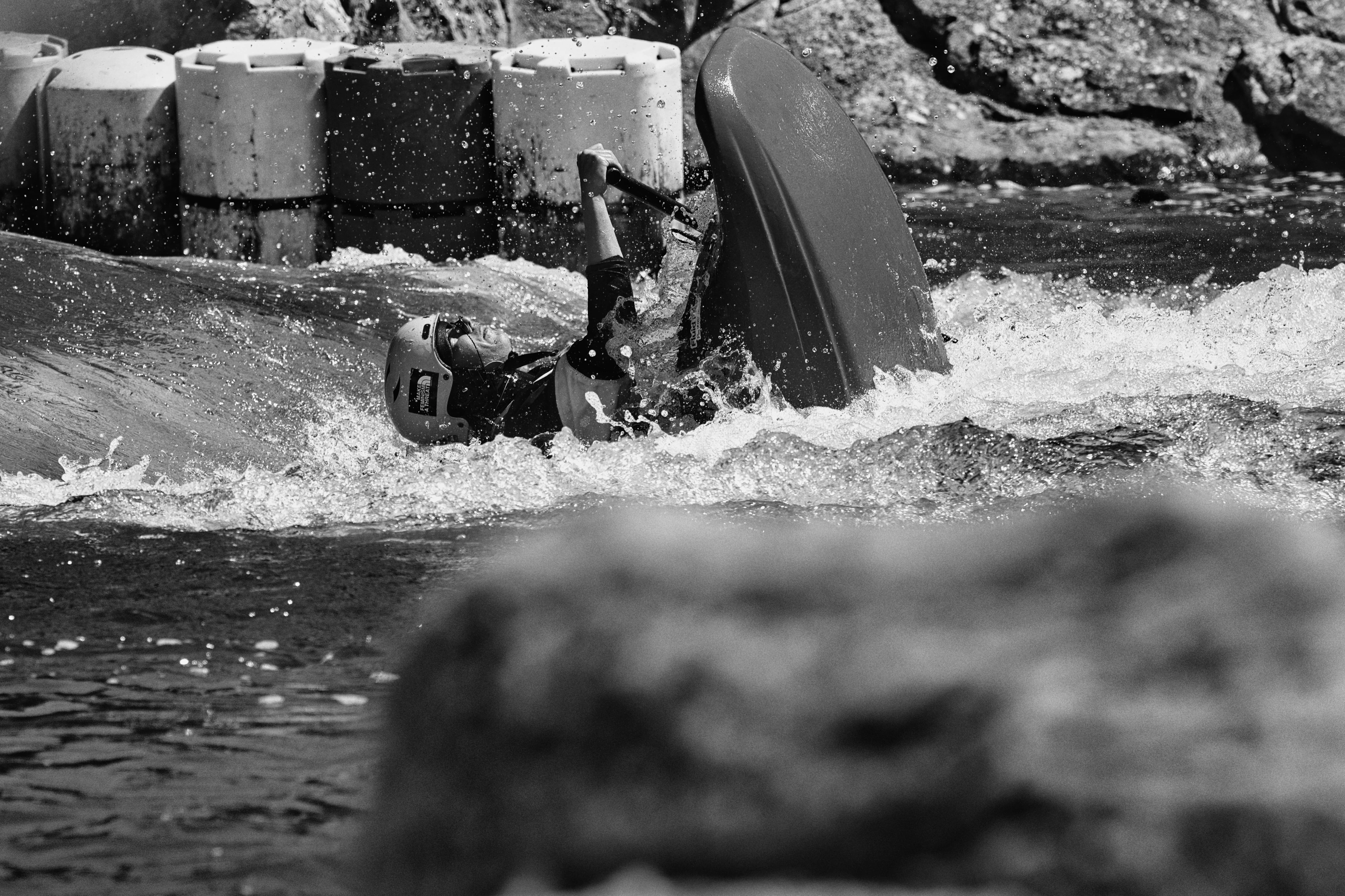 Passage en kayak sur une rivière